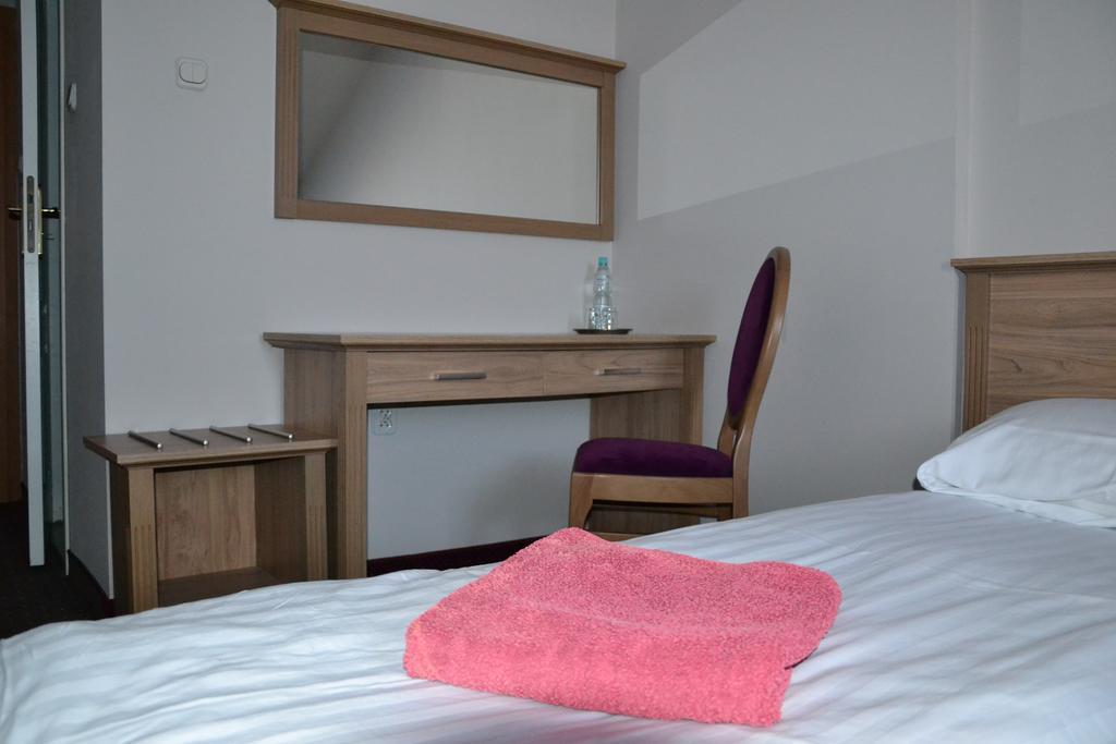 Hotel&Restauracja Zlote Runo Góra Kalwaria Værelse billede