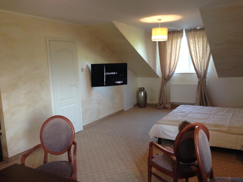 Hotel&Restauracja Zlote Runo Góra Kalwaria Eksteriør billede